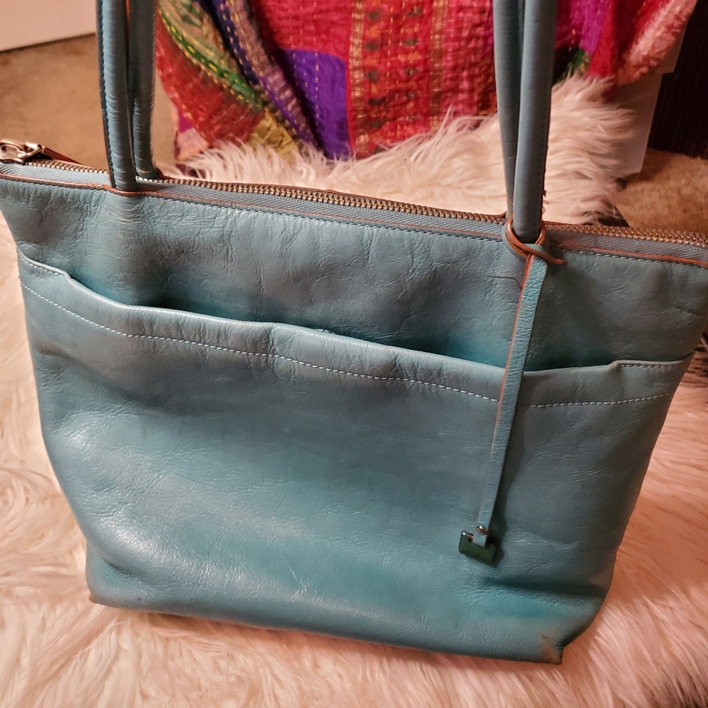 Hobo international turquoise leather shoulder bag.